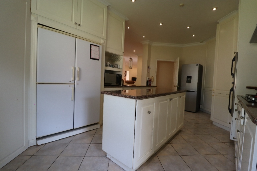 4 Bedroom Property for Sale in Summerstrand Eastern Cape